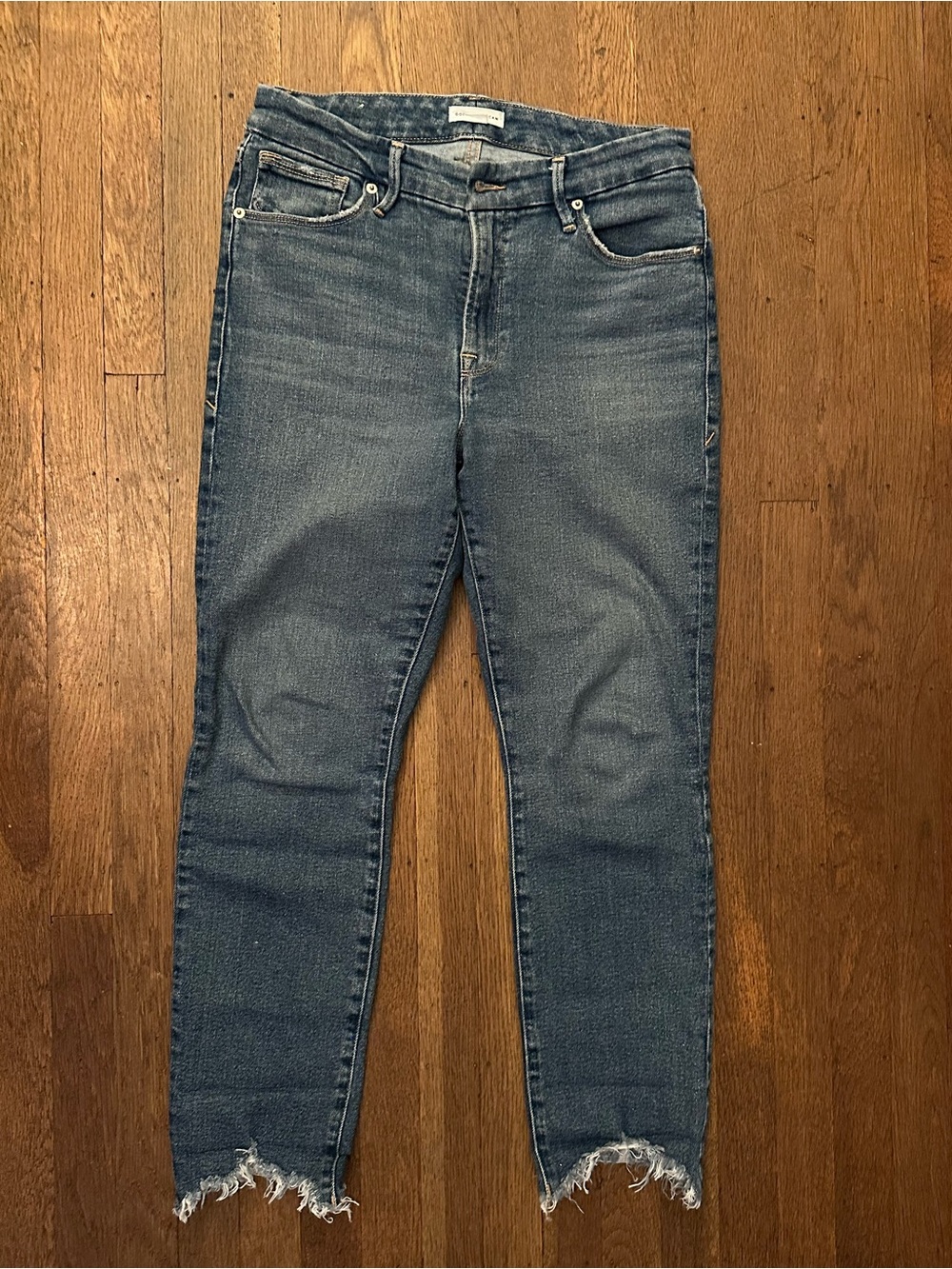 Good American Medium Wash Skinny Jeans with Raw Hem